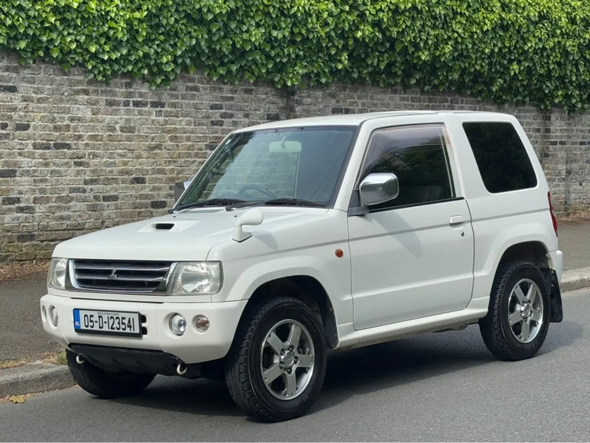 Mitsubishi Pajero  4x4 Pajero Mini automatic only - Image 4