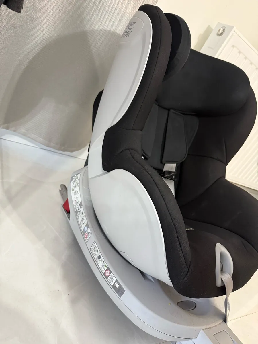 Britax Romer child Car Seat - Image 1