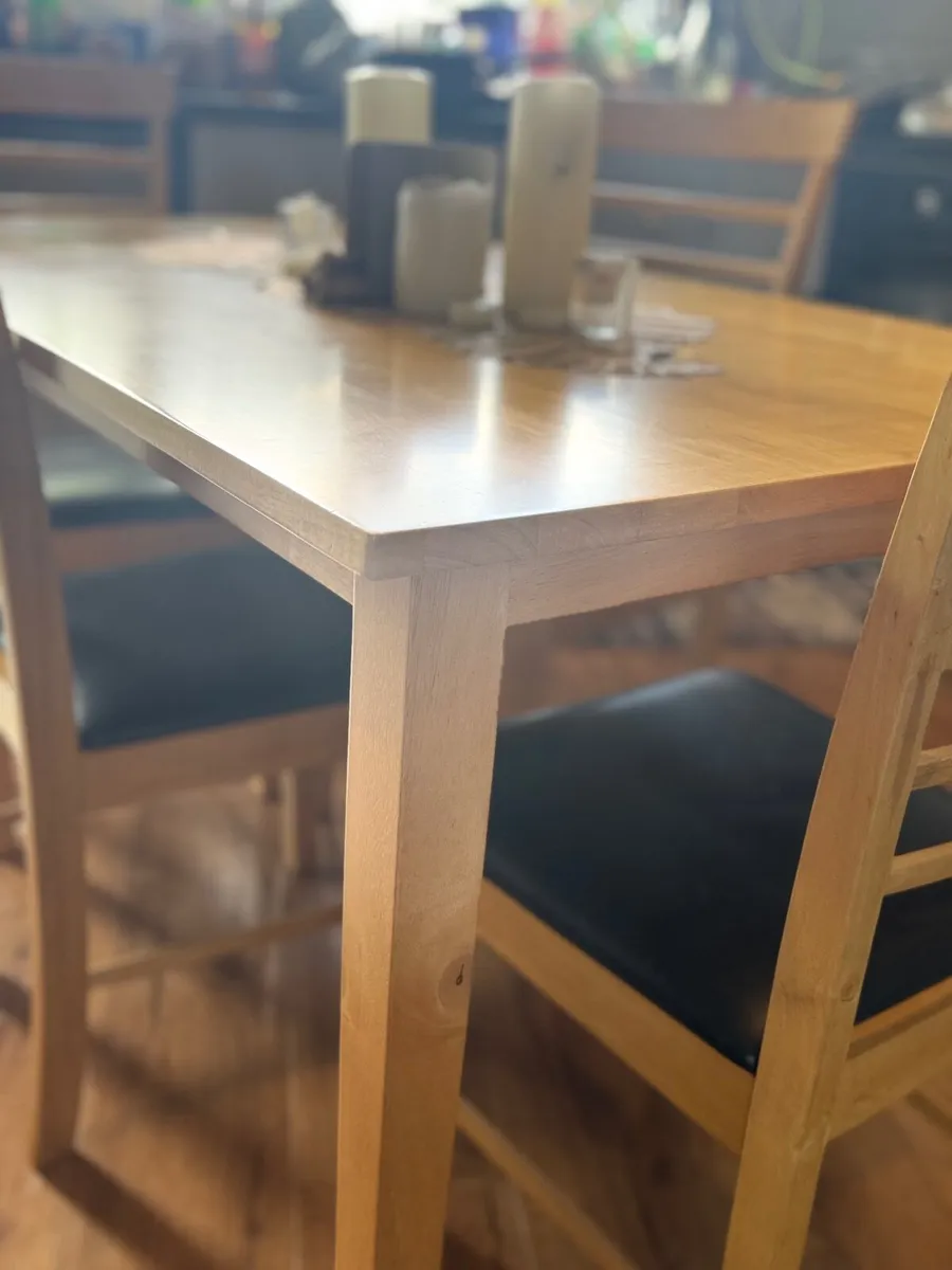 Dining table with 4 chairs - Image 2