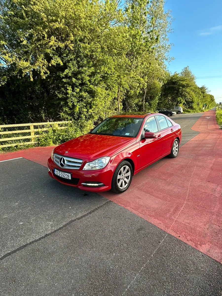 Mercedes c200 Sunroof - Image 1
