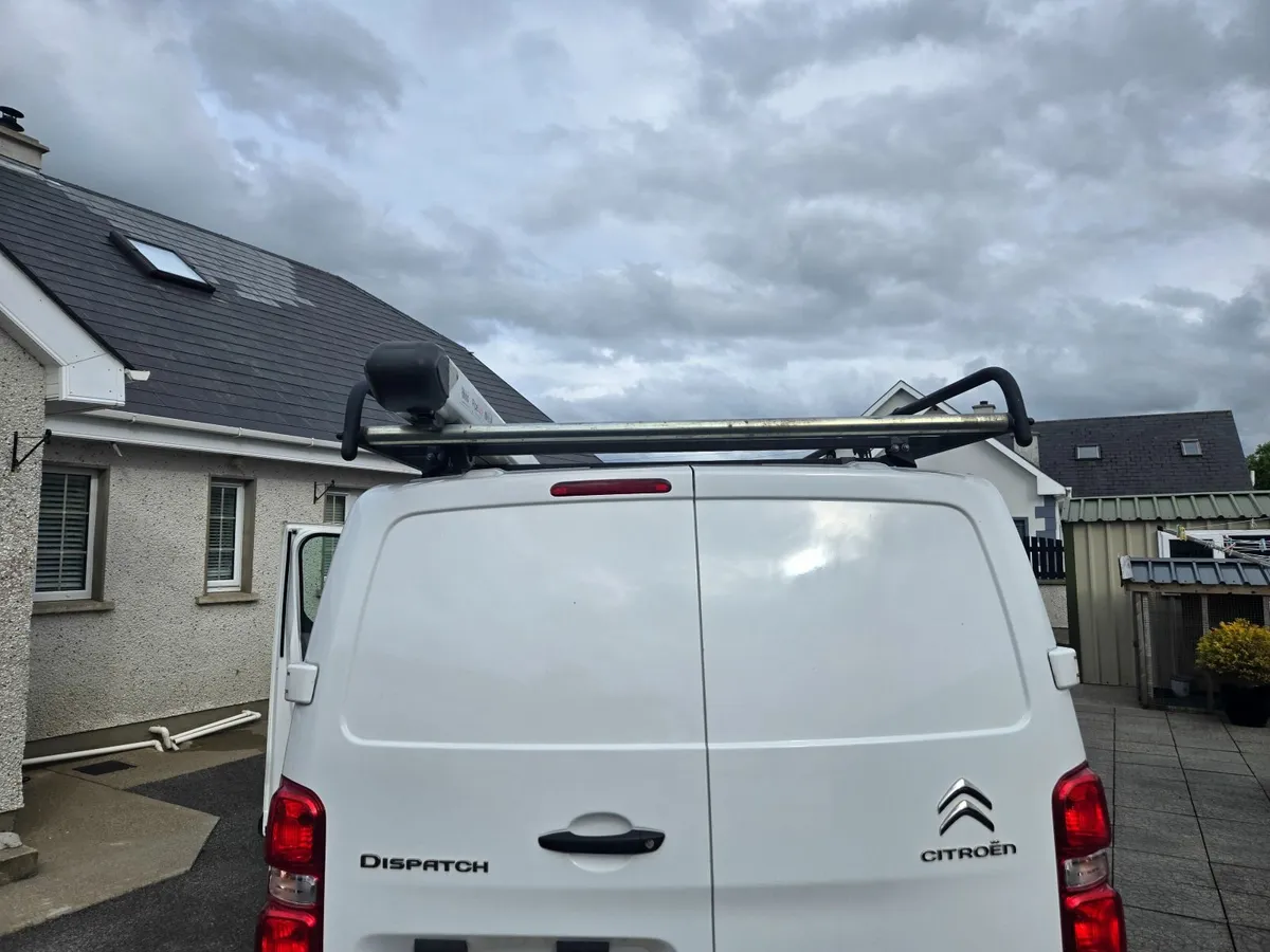 Rhino black roof rack and pipe tube - Image 3