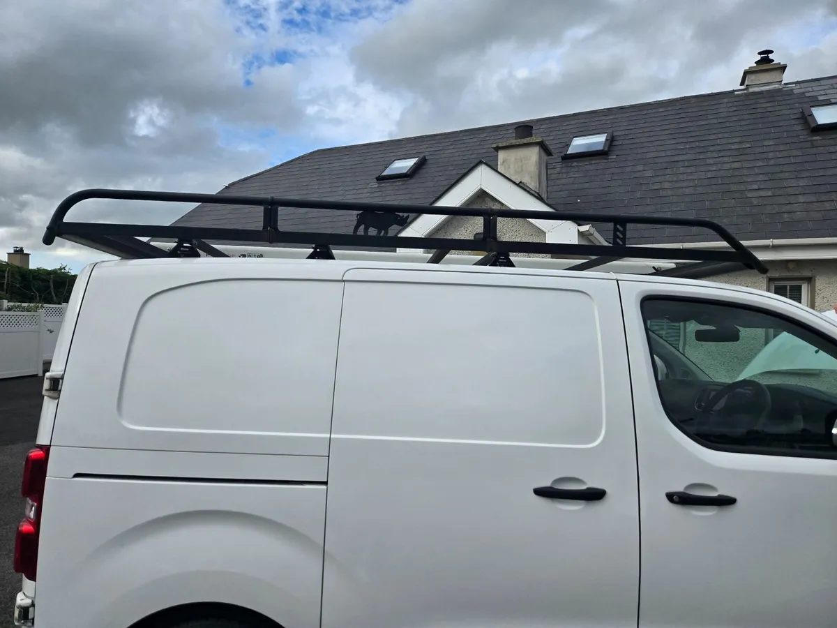 Rhino black roof rack and pipe tube - Image 4