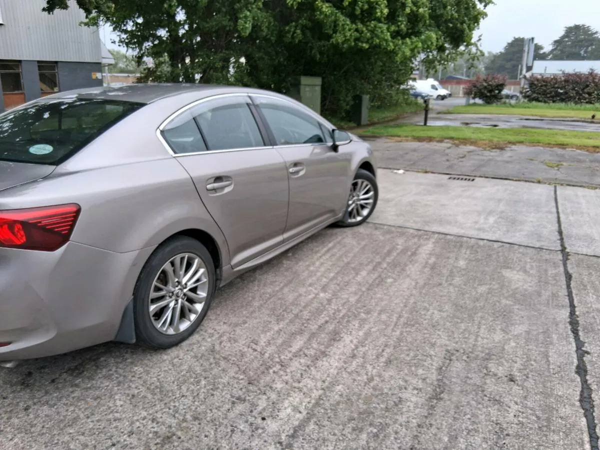 2016 Toyota Avensis long nct - Image 3