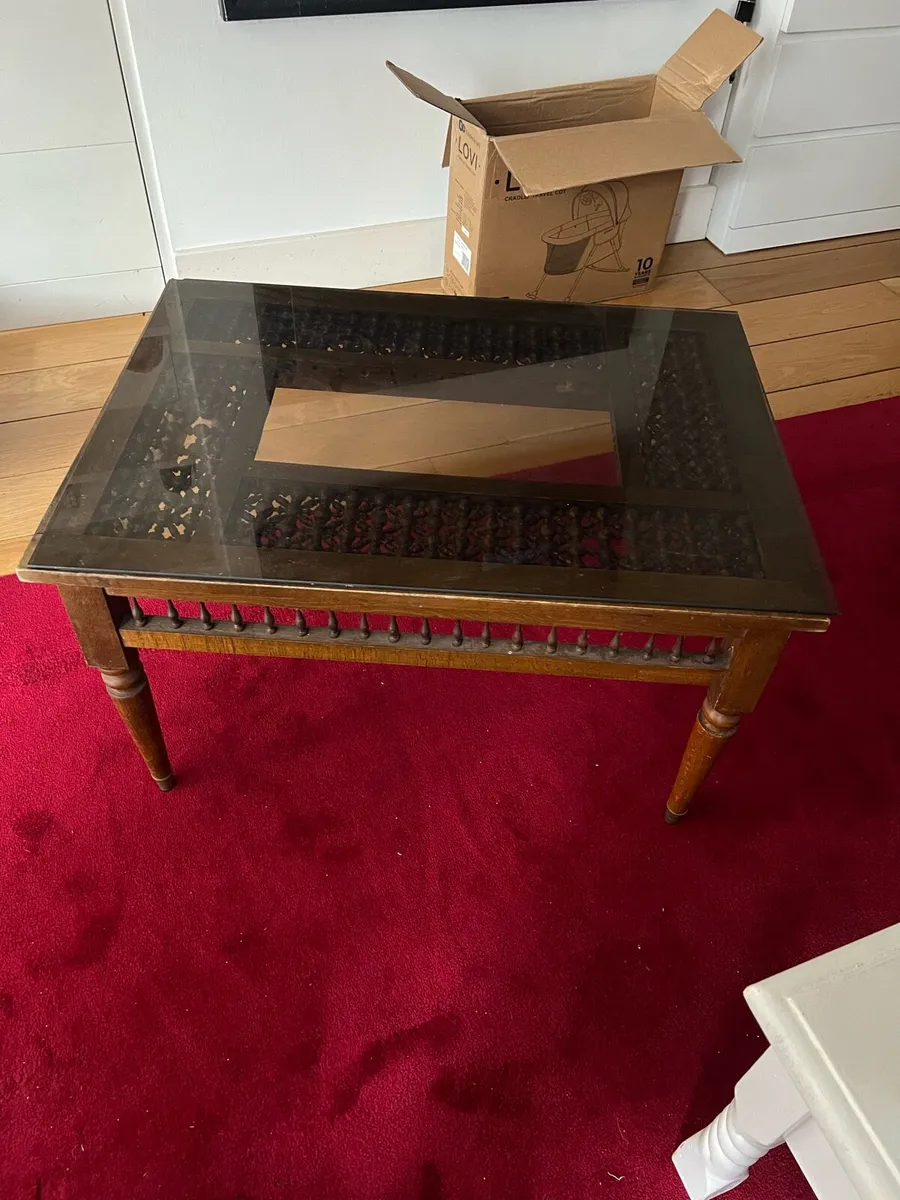 Mahogany coffee table - Image 1