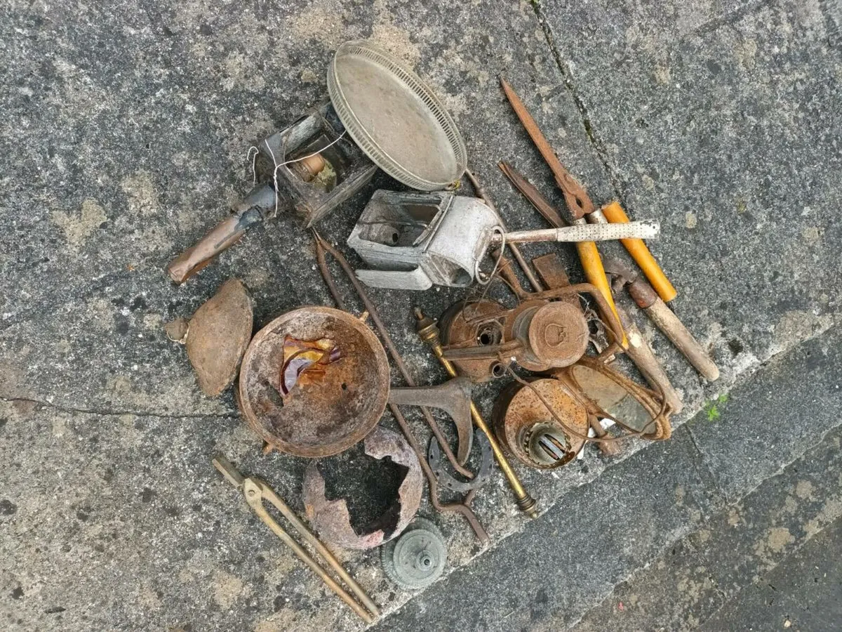 Miscellaneous Items - Image 3