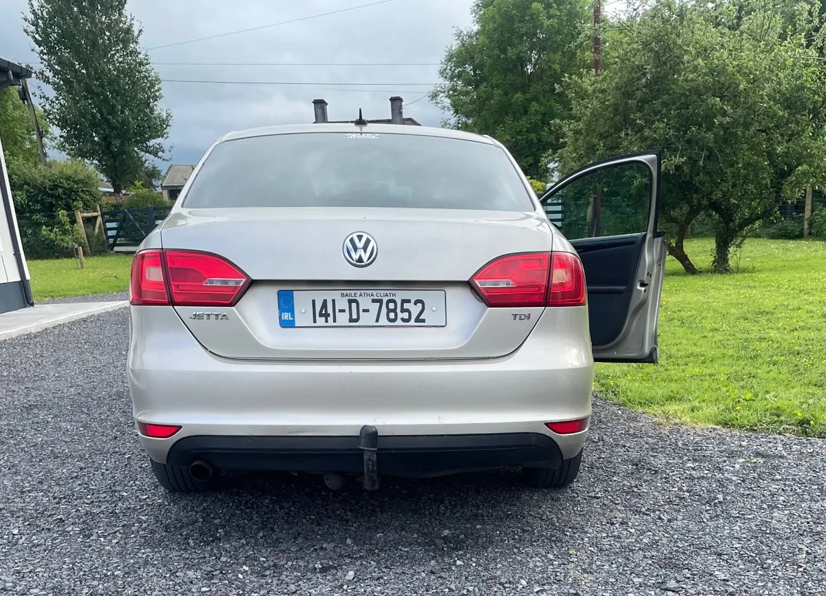Volkswagen Jetta 2014 - Image 1