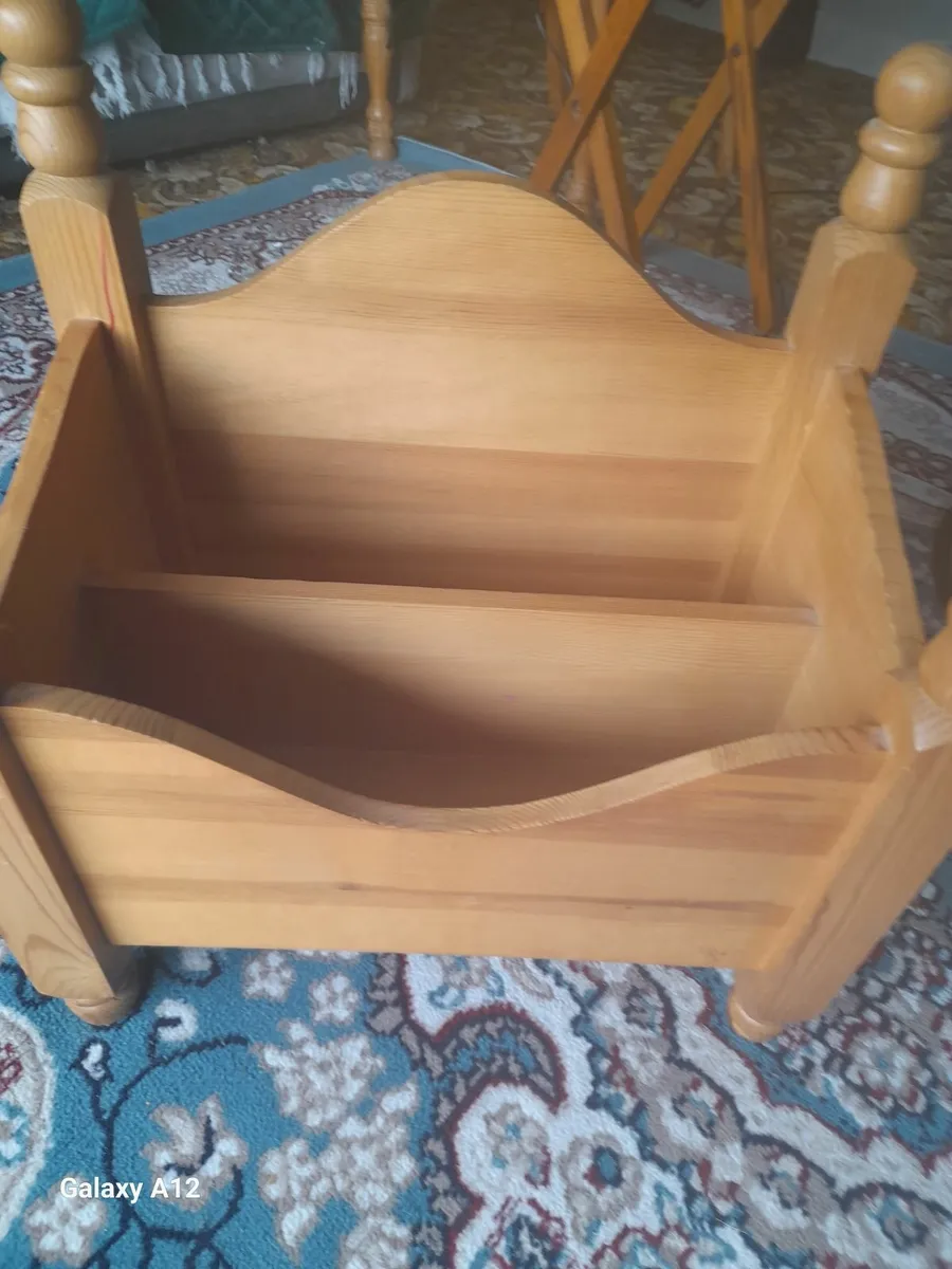 Solid pine magazine, book rack - Image 1