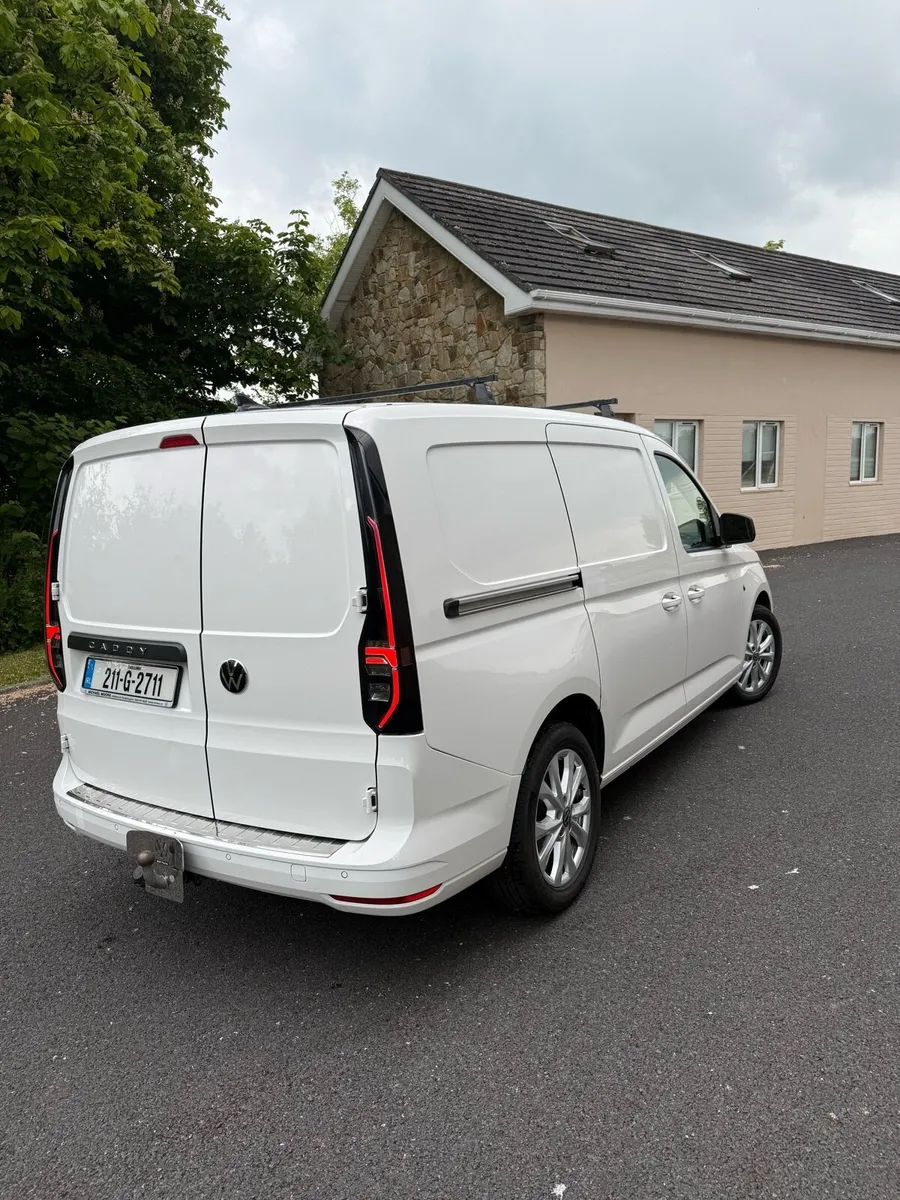 Volkswagen Maxi Cargo+ 2.0tdi 122Bhp 6Speed Manual - Image 4