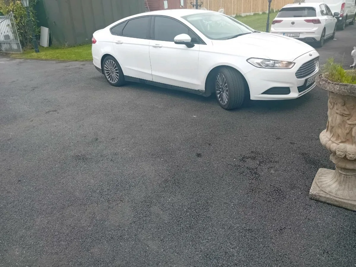Ford mondeo nctd and taxed low milage - Image 1