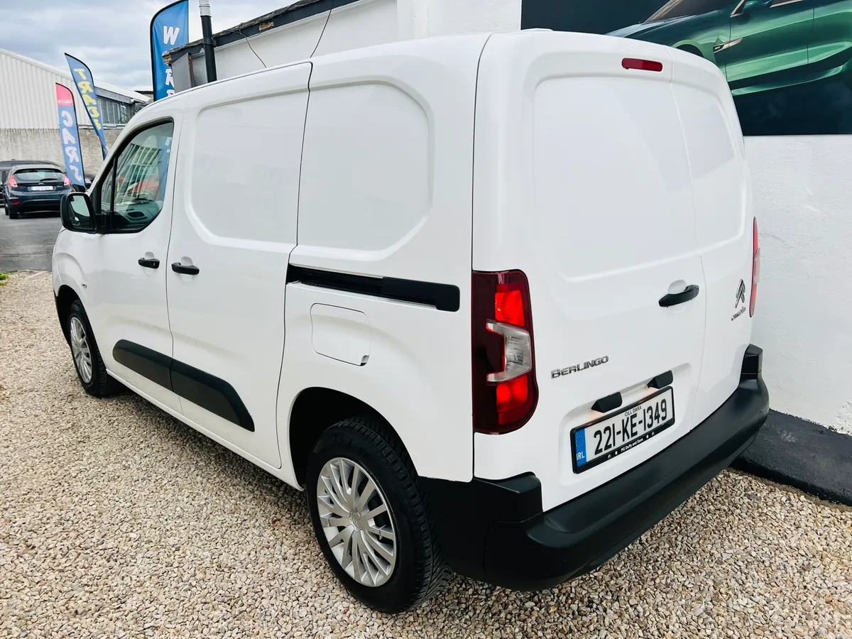 2022 Citroen Berlingo 1.5 Dci 3 seater - Image 3