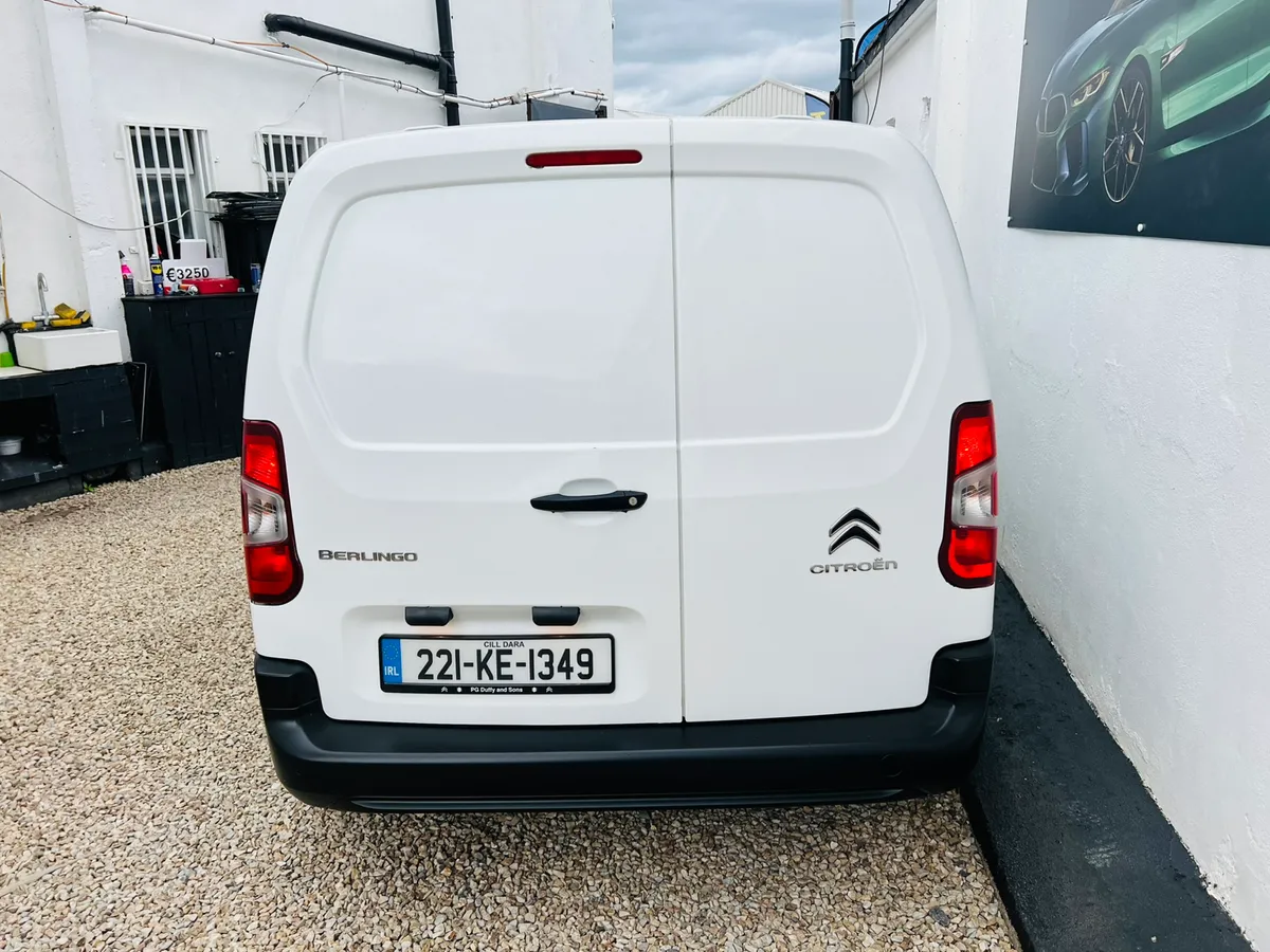 2022 Citroen Berlingo 1.5 Dci 3 seater - Image 4