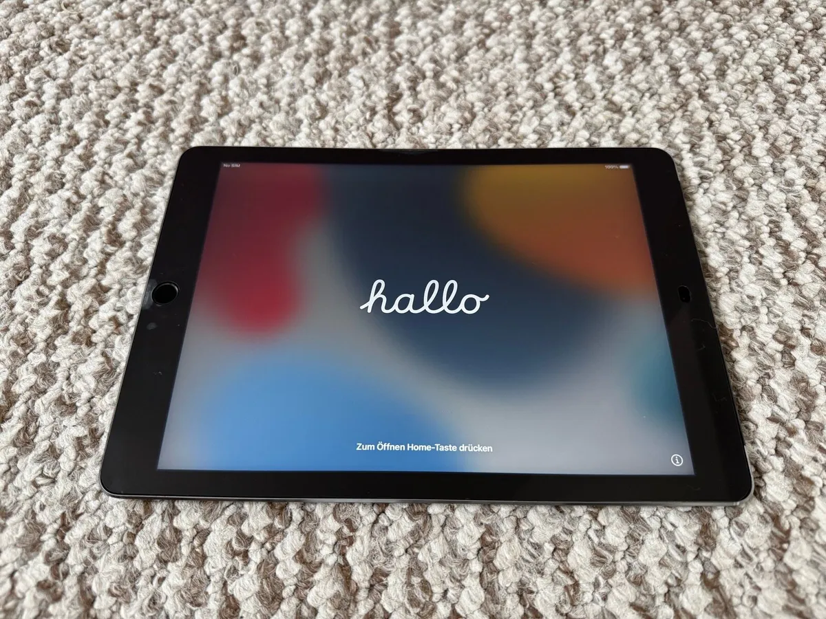 iPad Air 2 - 64GB, Wi-Fi + Cellular - Space Grey - Image 1