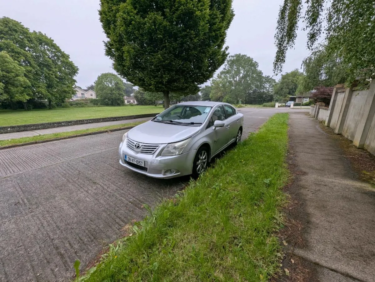 Toyota Avensis - Image 2