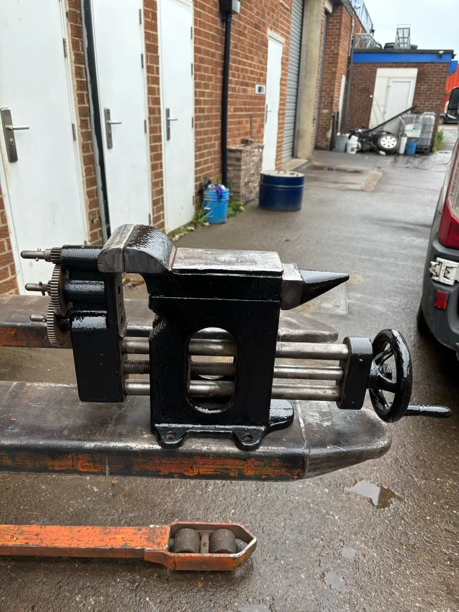 Rare Stewart vice Anvil combination - Image 3