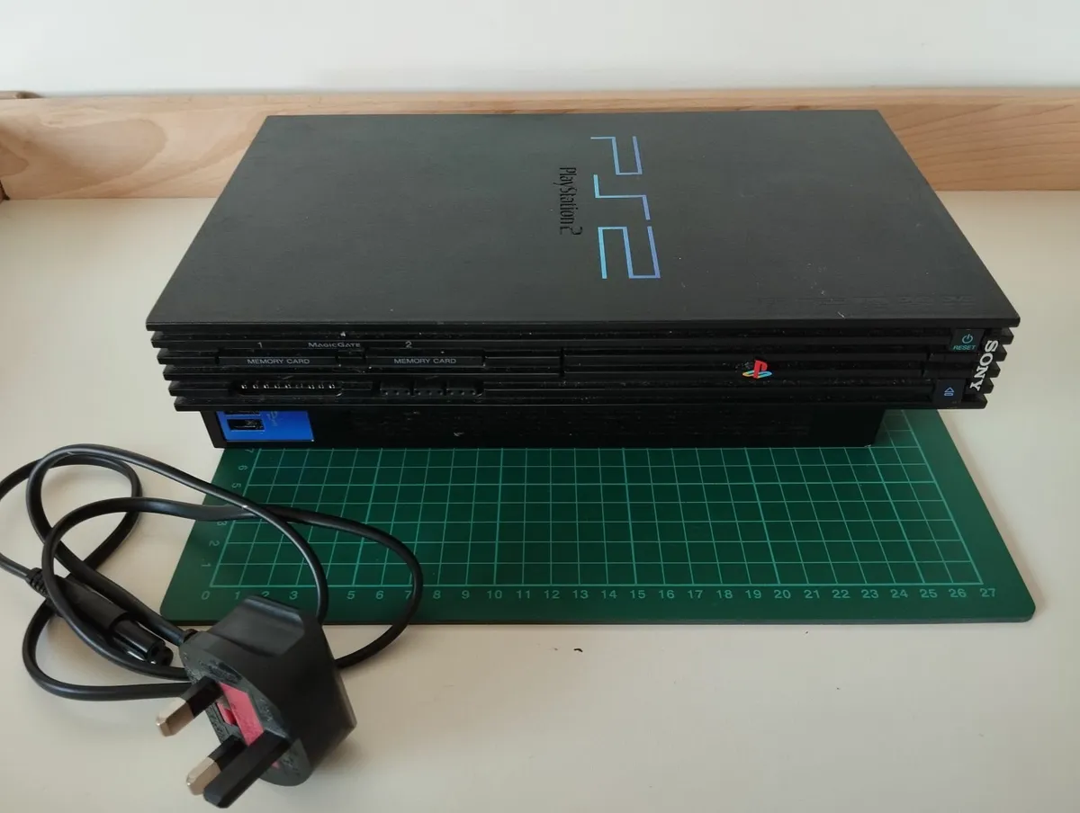 PlayStation 2 Console - Image 1