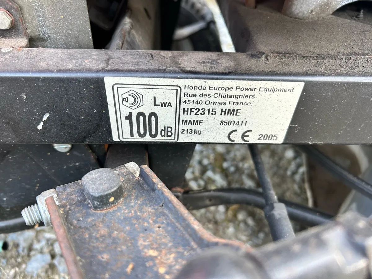 Honda lawnmower - Image 3