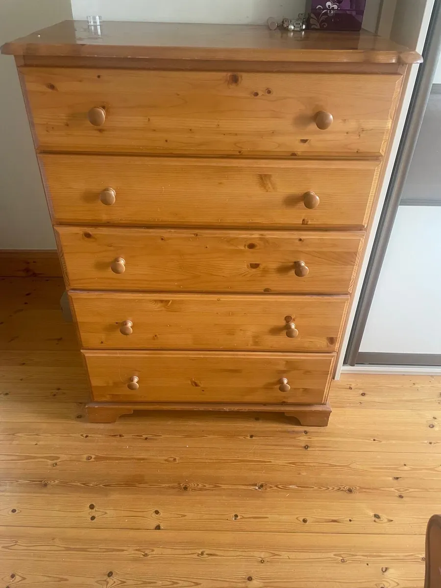 Bedroom furniture - Image 1