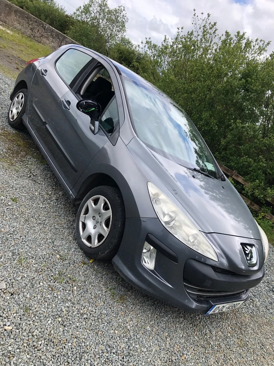 2010 Peugeot 308 - Image 1