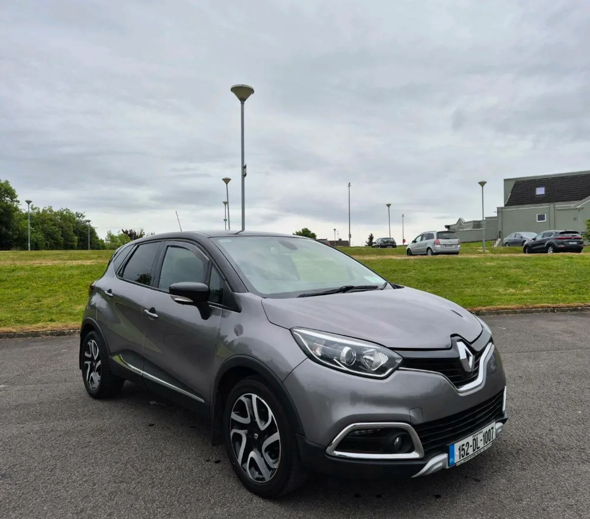 2015 Automatic Renault Captur..tax and nct 05-2027 - Image 1