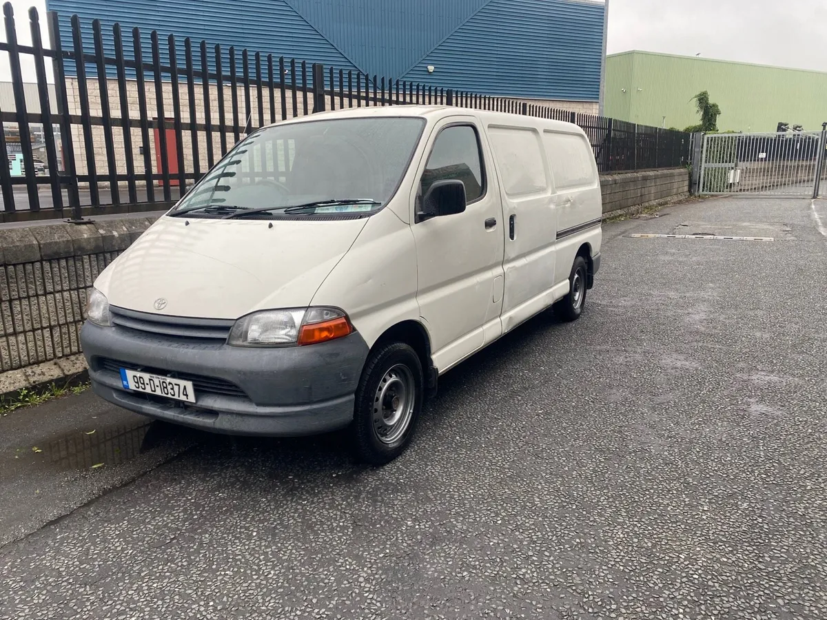 Toyota Hiace LWB - Image 2