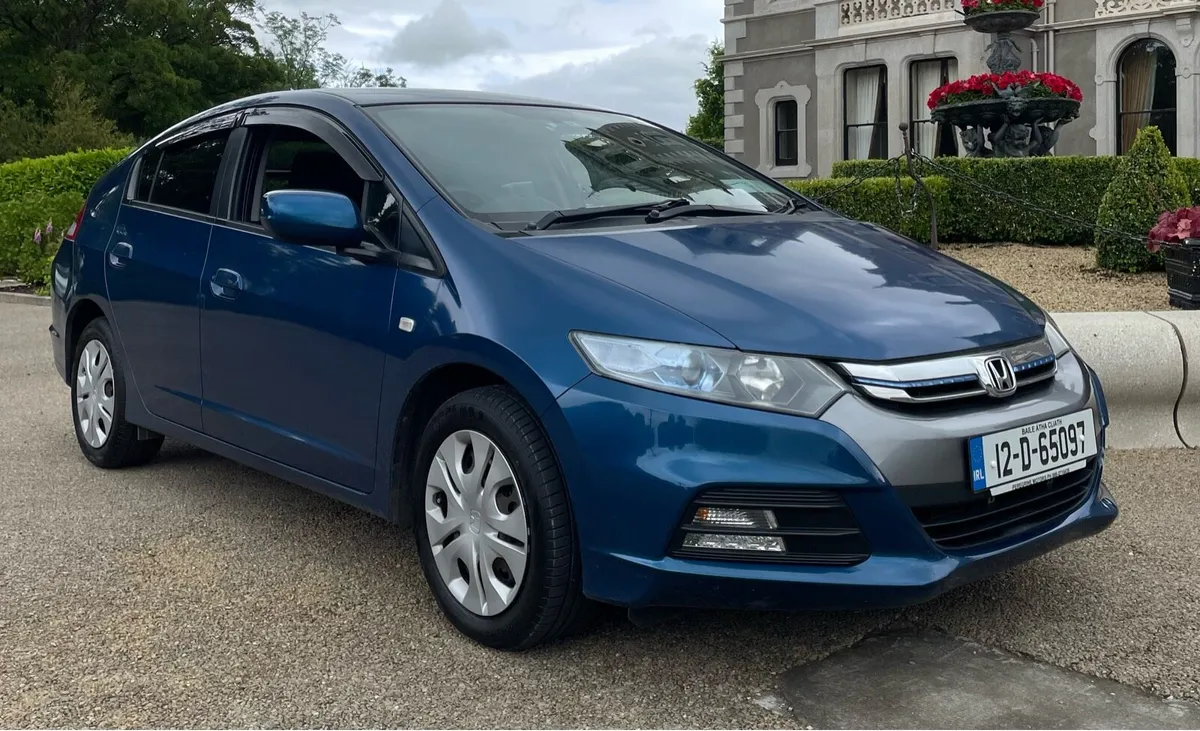 Honda Insight ( Showroom Condition & Low Kms) - Image 2