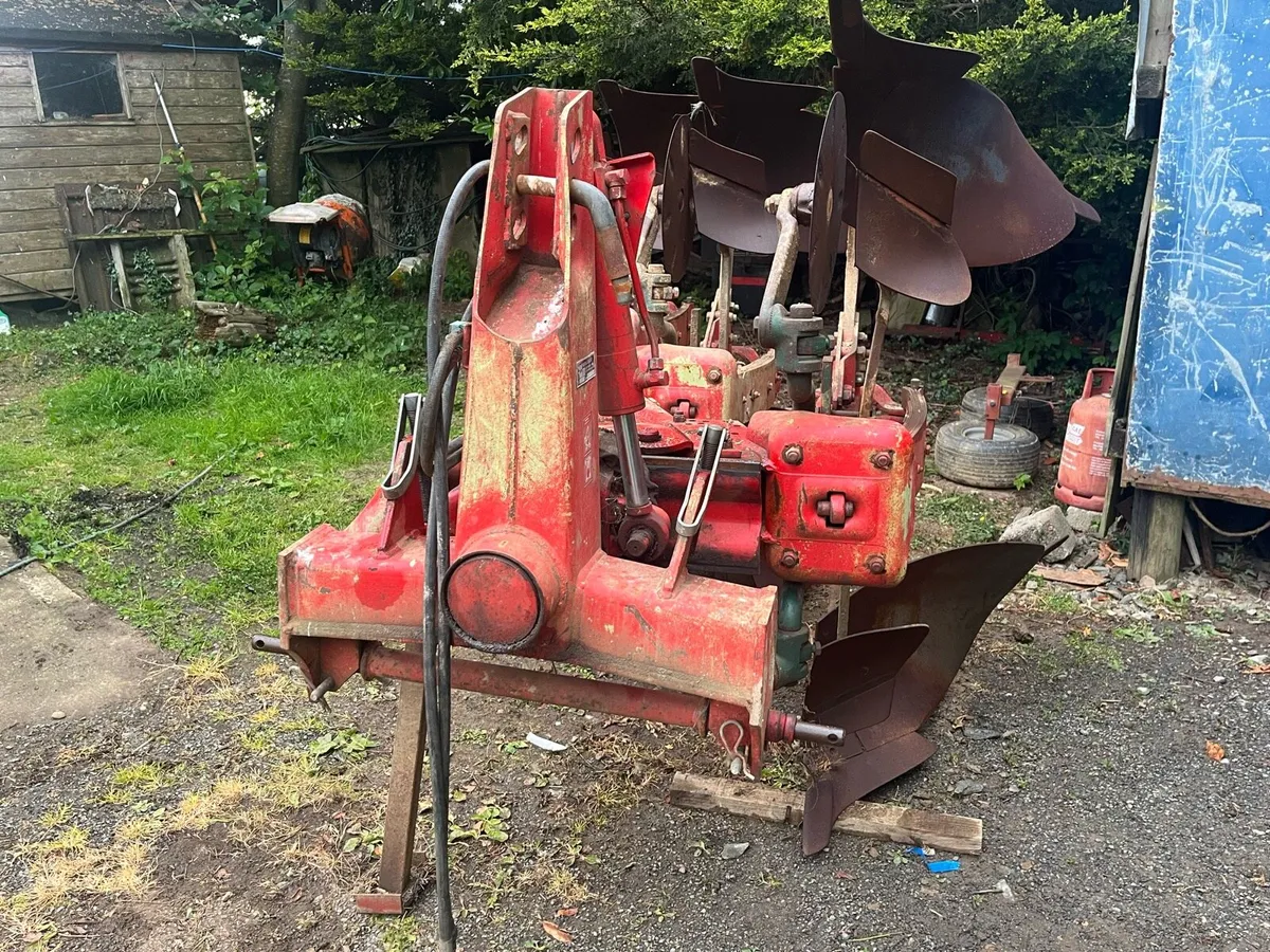 Vogel & noot plough - Image 1