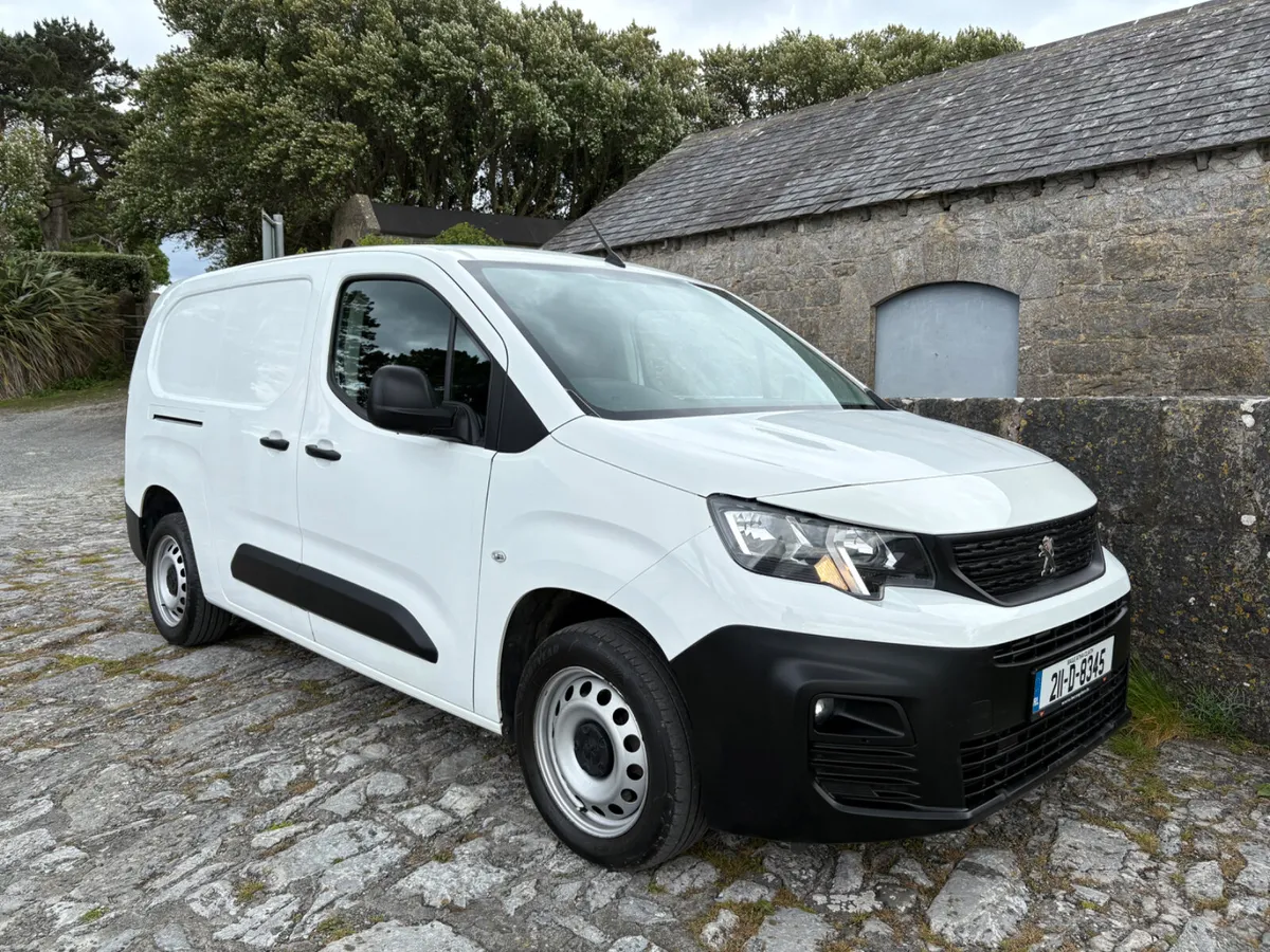 2021 Peugeot Partner LWB - Image 1