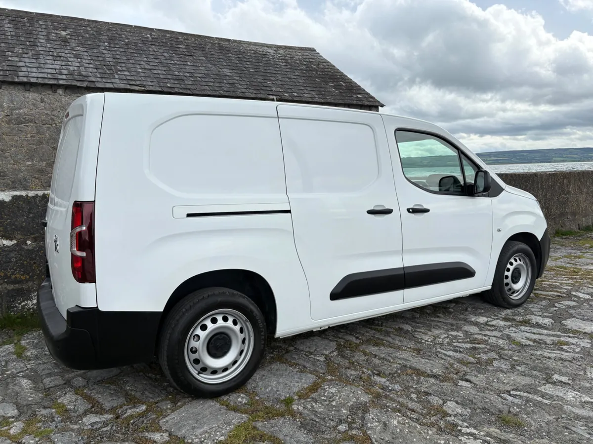 2021 Peugeot Partner LWB - Image 4