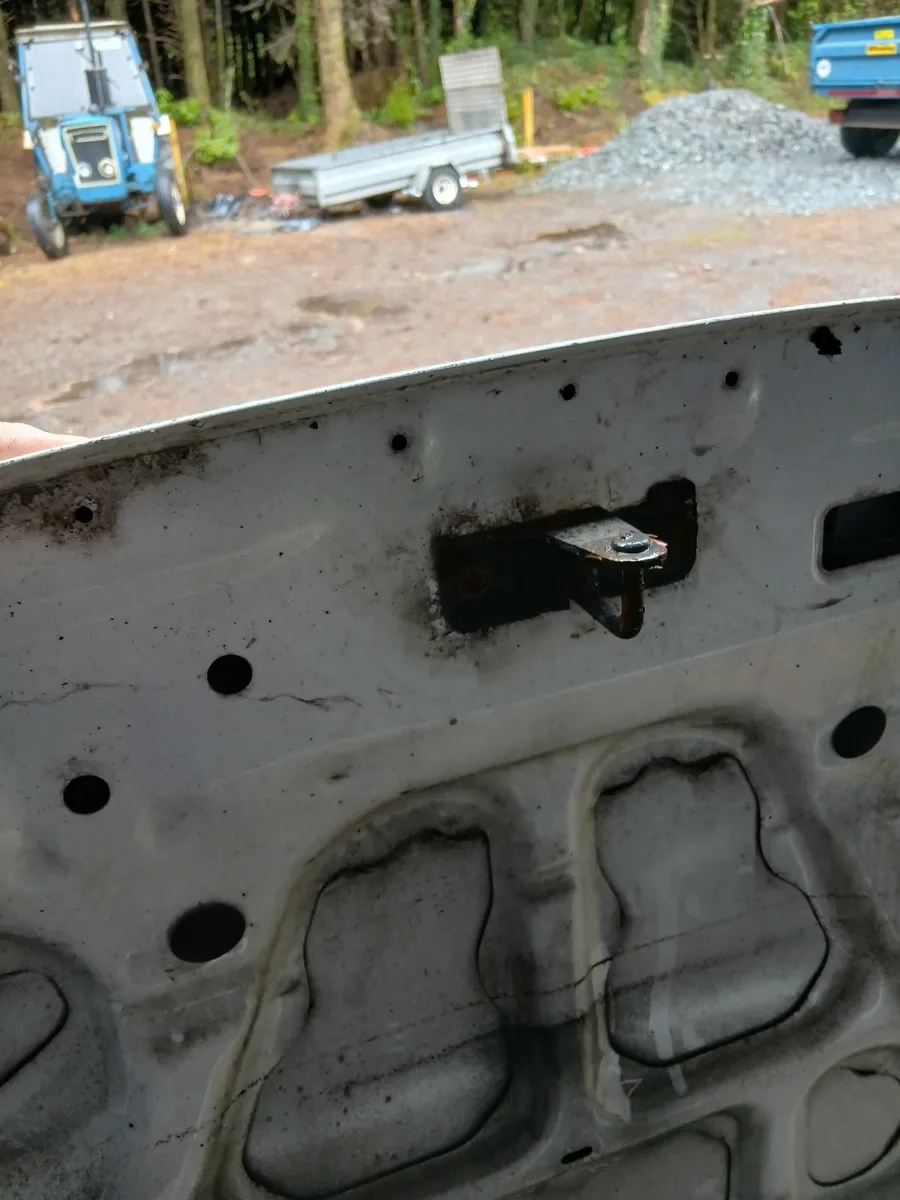 Subaru impreza v2 sti jap parts - Image 2