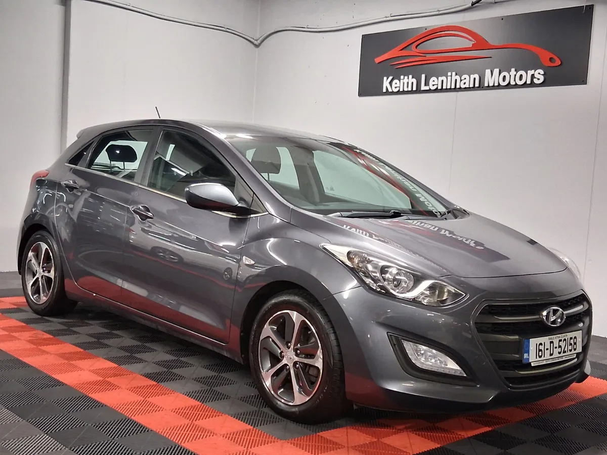 2016 Hyundai i30 **FINANCE AVAILABLE** - Image 3