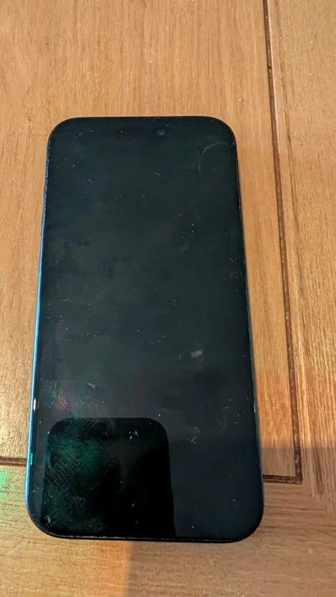 iPhone 15 Pro Black unlocked in perfect condition - Image 3