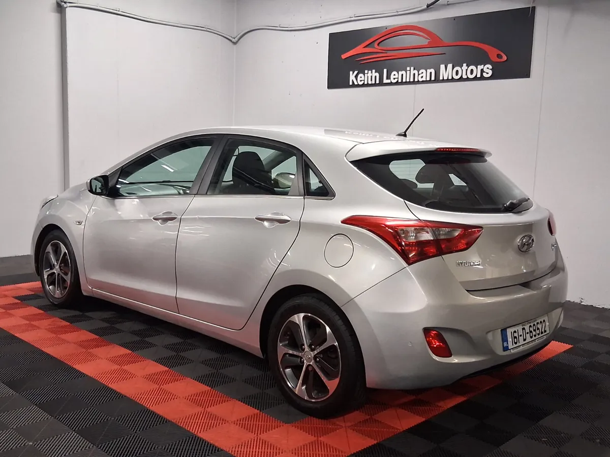2016 Hyundai i30 **LOW MILEAGE** - Image 4