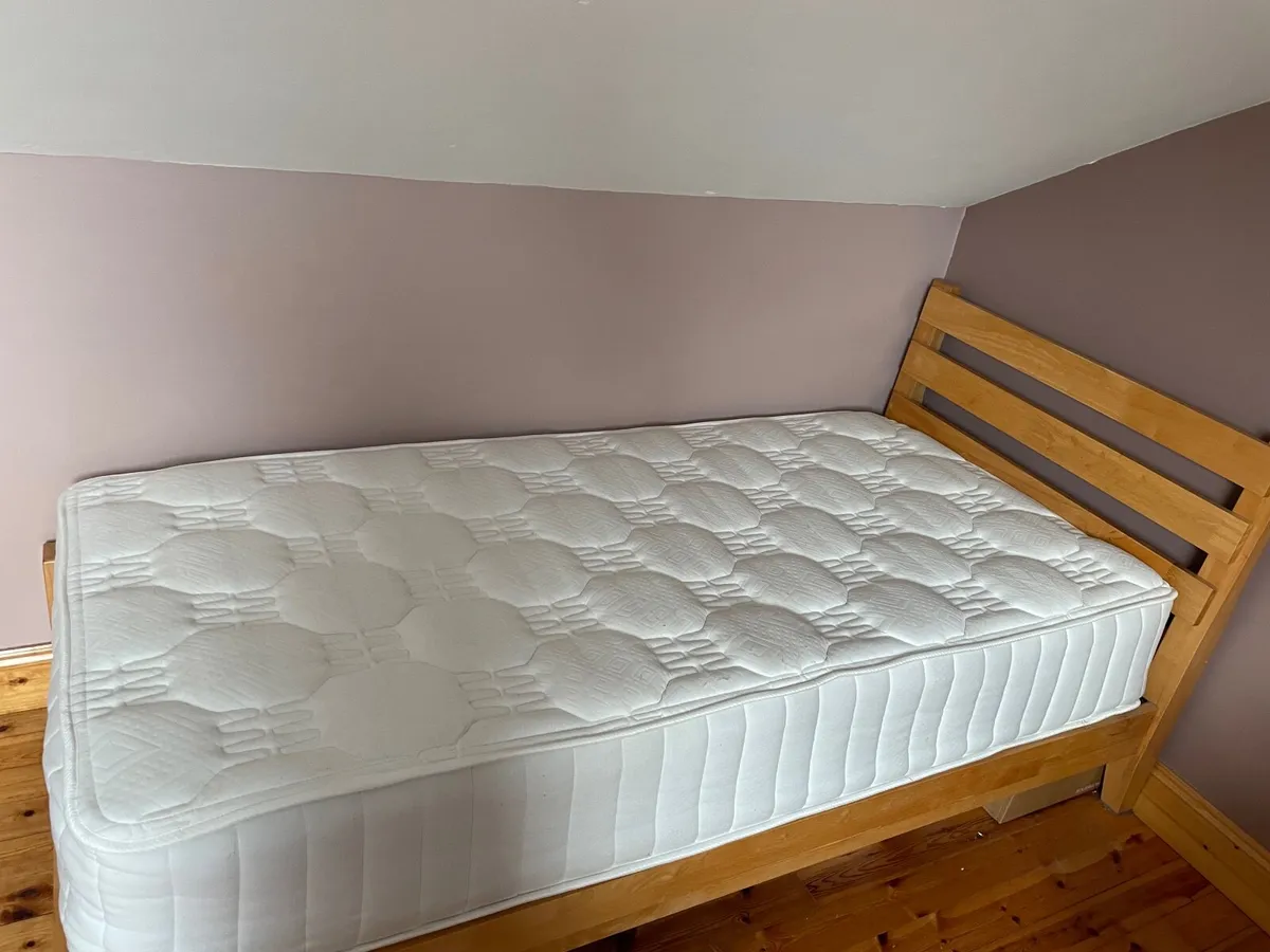 2 pine single beds and mattresses - Image 2