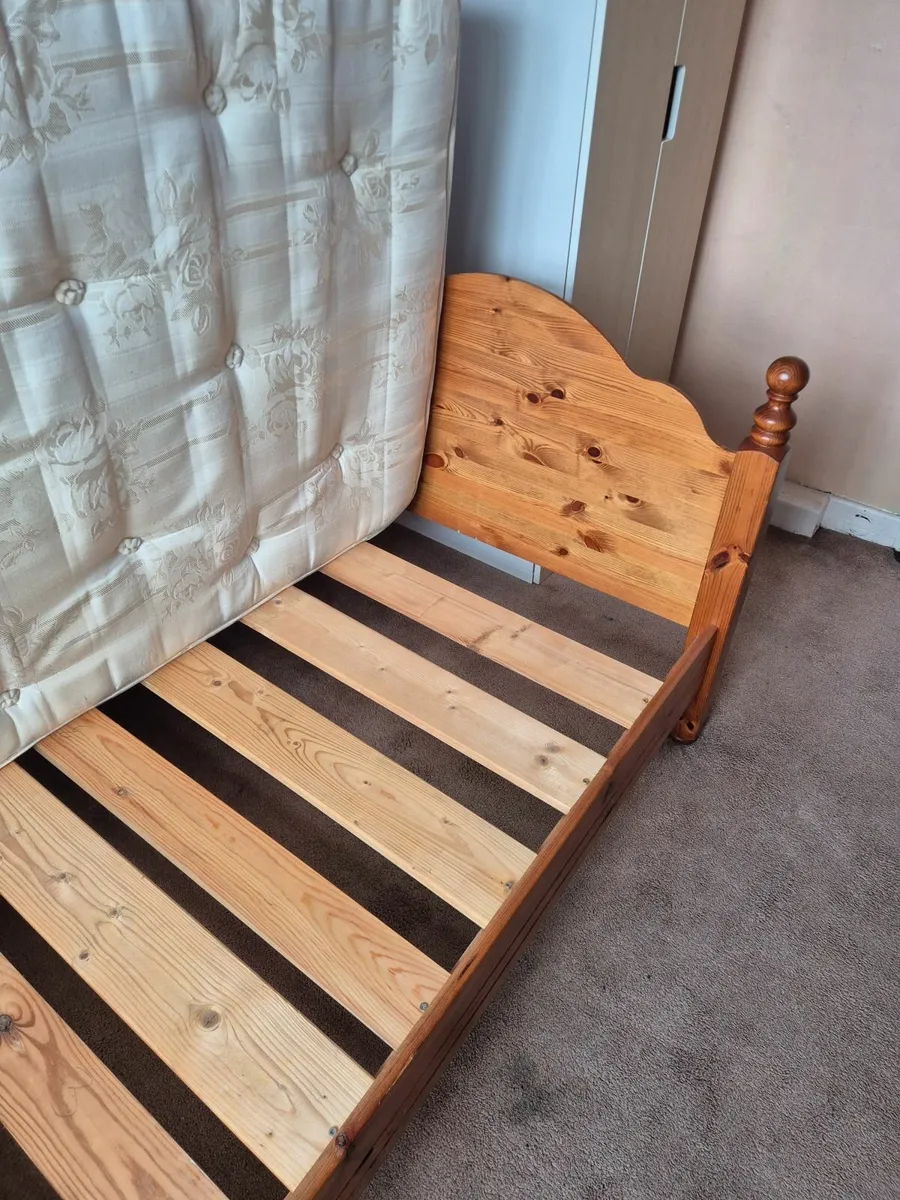 Single bed - Image 3