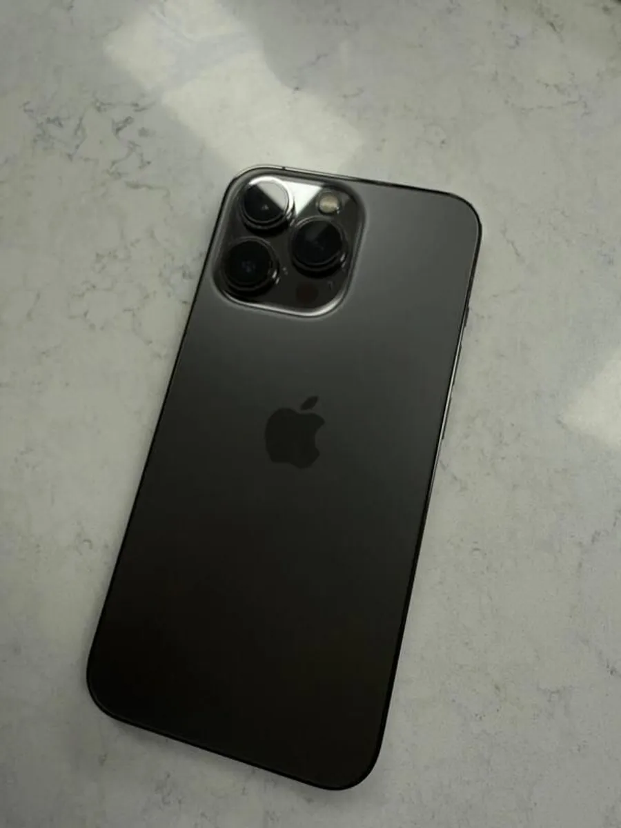 Iphone 13pro 256gb - Image 1