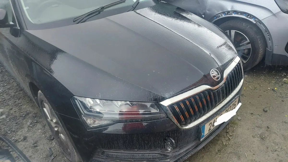 241 skoda superb breaking - Image 1