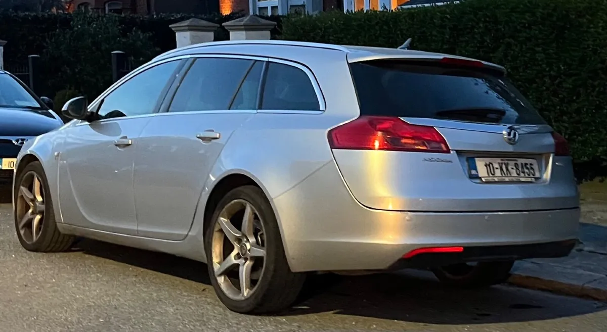 Vauxhall Insignia 2010 - Image 1