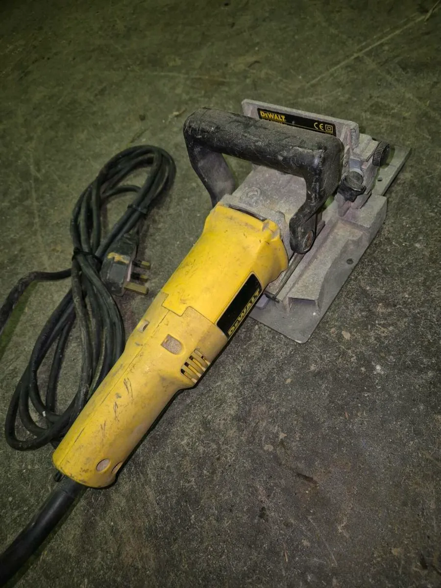 Dewalt biscuit joiner - Image 1