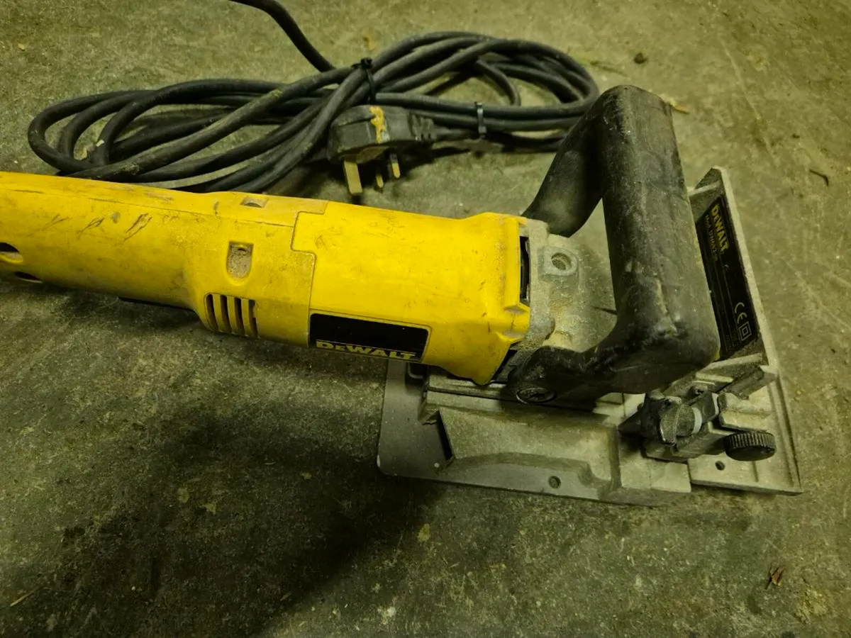 Dewalt biscuit joiner - Image 2
