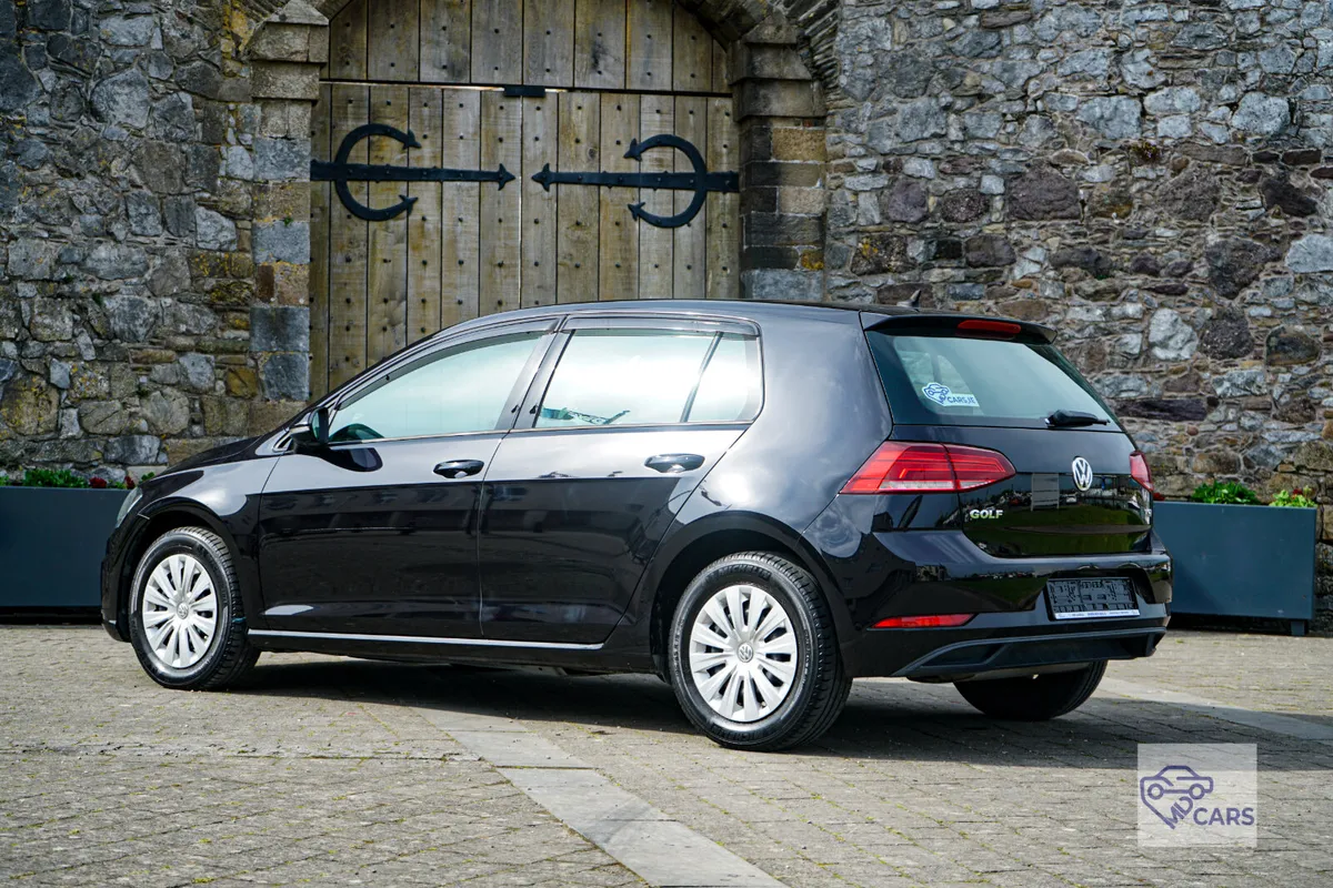 Vw Golf Automatic - Image 2