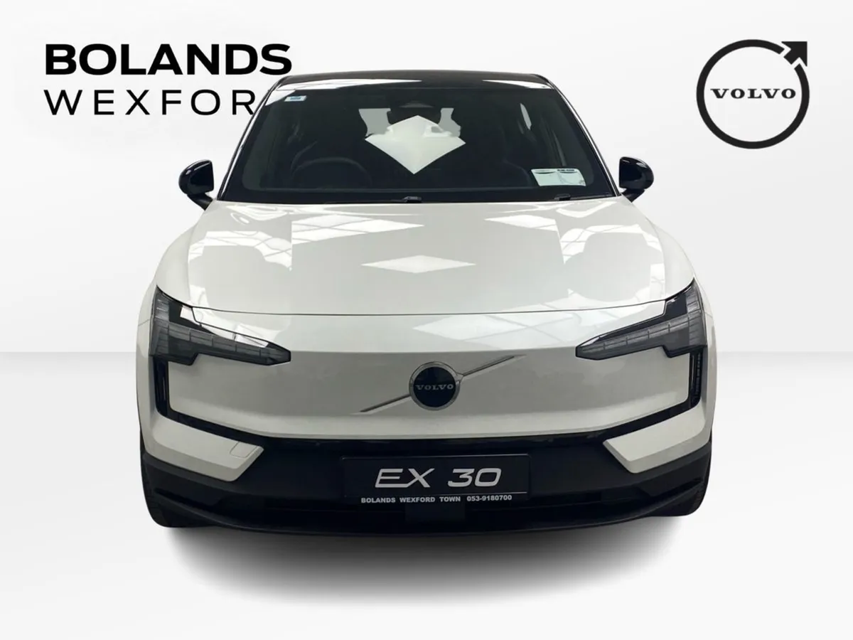 Volvo EX30 Plus Extended Range - Image 3