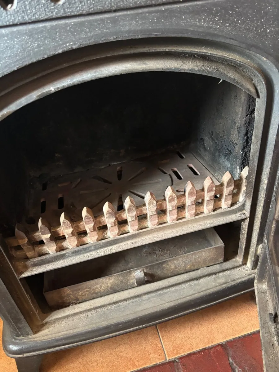 Stove - Image 2