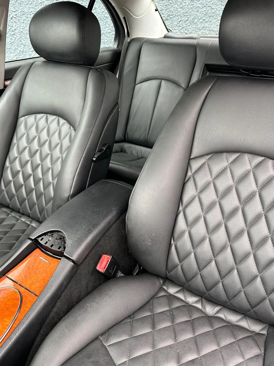Mercedes-Benz E-Class 2008 - Image 4