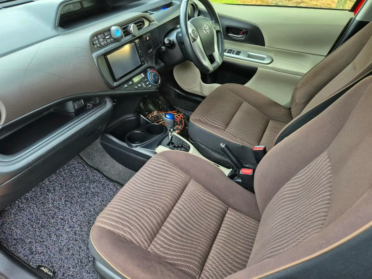 Toyota Aqua (Hybrid) - Image 4
