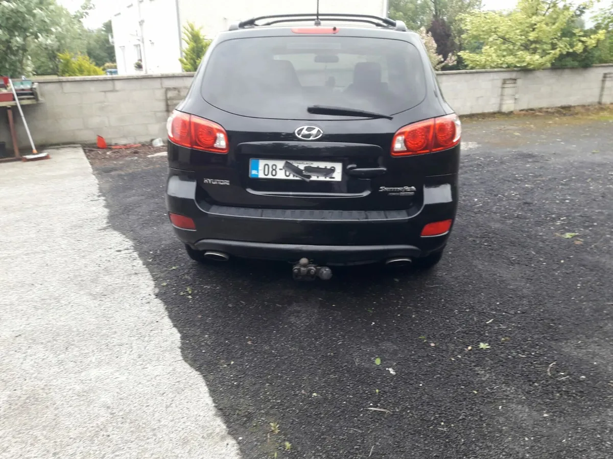 Hyundai Sante Fe 2008 Diesel & Crew cab 4WD - Image 2