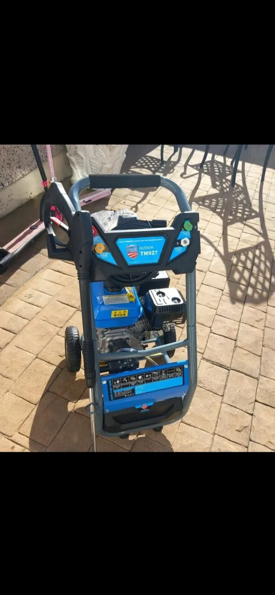 Petrol pressure washers - Image 1