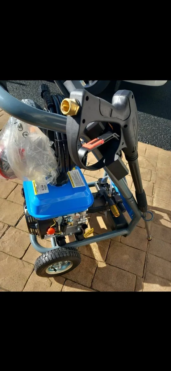 5.5hp petrol pressure washers - Image 3