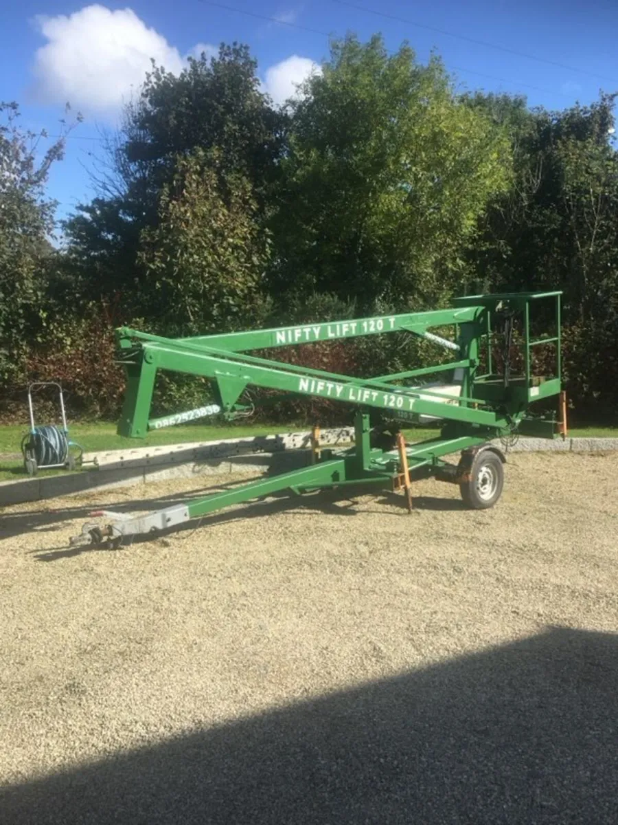 Cherry picker nifty lift 120T - Image 1