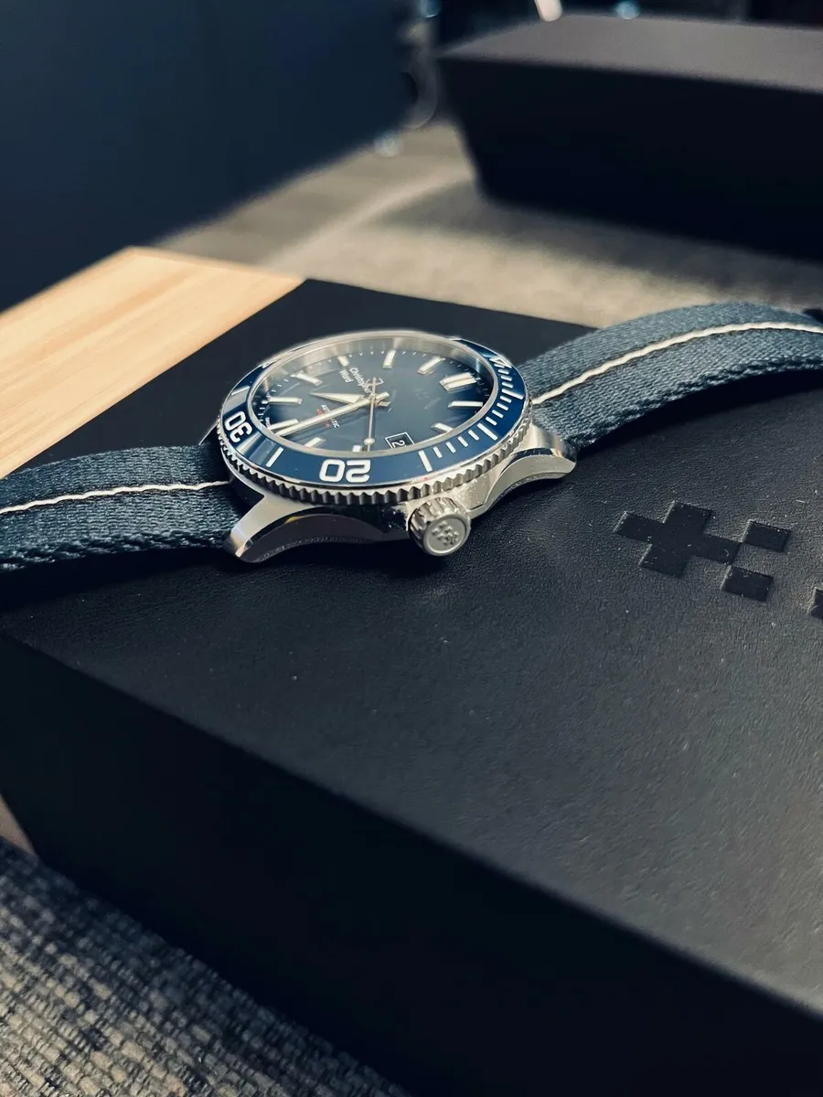 Christopher Ward C60 Trident Pro Automatic - Image 3