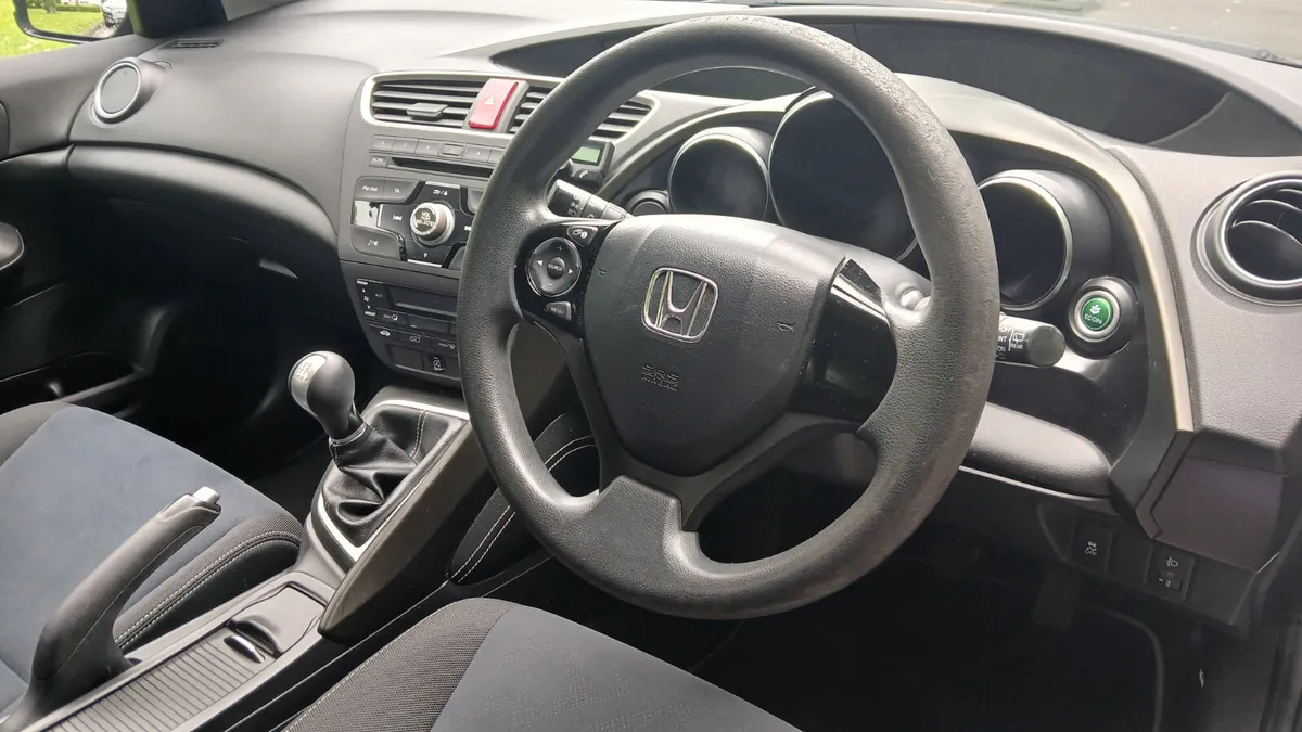Honda Civic 2014 1.3 DPORT 5dr - PETROL - NCT & TA - Image 3